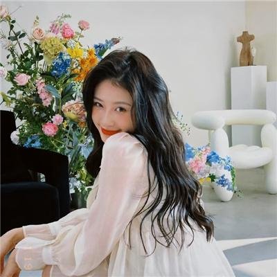 5个吓鬼的少年
